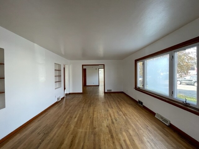 Foto del edificio - 2924 Prast Blvd