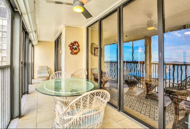 Foto del edificio - 15462 Gulf Blvd