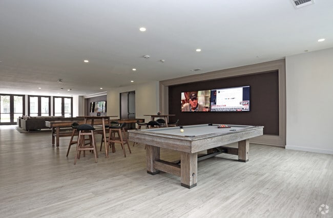 Clubroom - 100 Park Apartments