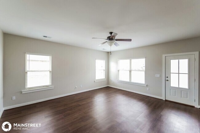 Building Photo - 48 Carriage House Rd SW, Bessemer, AL 35022