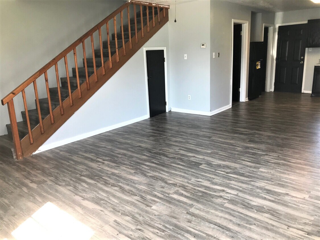 Foto principal - 916 Prater Rd