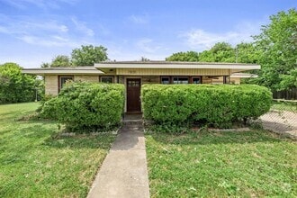 Building Photo - 7808 Watson St
