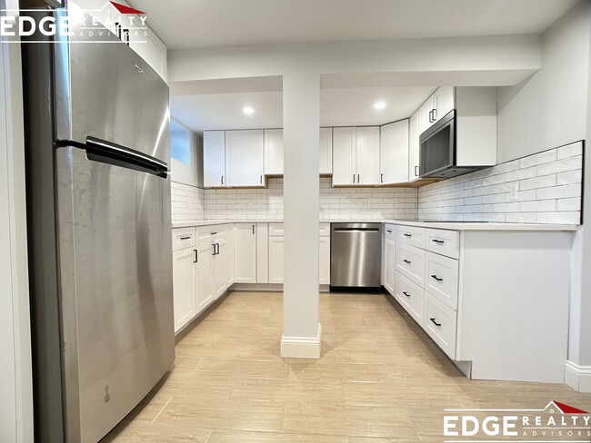 Building Photo - 7 Trapelo St
