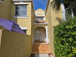 Building Photo - 365 NW 85th Ct