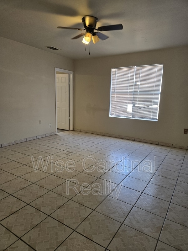 Foto del edificio - 1017 N Main Ave