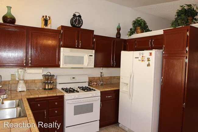 Building Photo - 14538 Hillcrest Dr