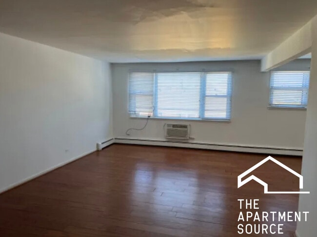 Building Photo - 8644 Skokie Blvd