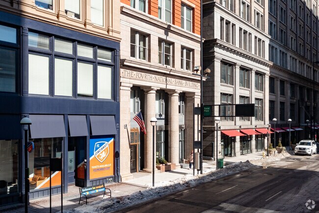 Building Photo - 18 E 4th St