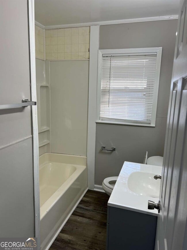 Building Photo - 60 Azalea Dr