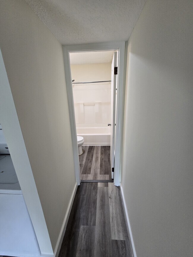 Foto del edificio - 103 Walsh Ln