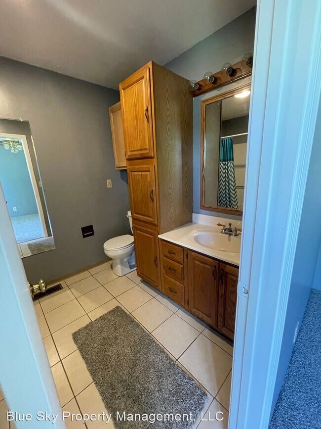 Foto del edificio - 1 br, 1 bath House - 620 W. 10th St.