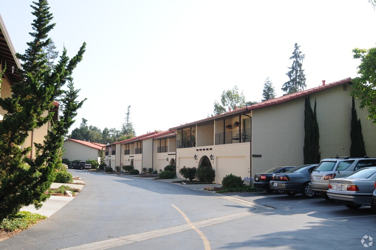Foto del edificio - 120-136 Carlton Ave