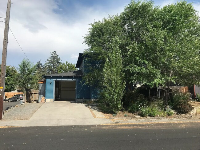 Foto del edificio - 312 NE 4th St