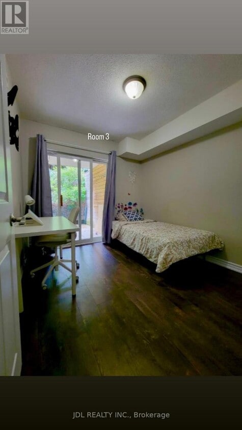 Building Photo - 85 George Appleton Way