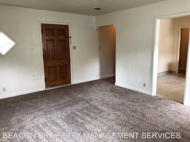 Foto del edificio - 2 br, 1 bath House - 746 S HUTCHINS STREET