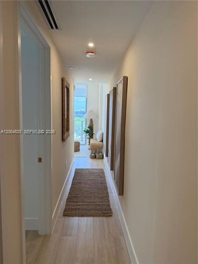 Foto del edificio - 90 NE 32nd St