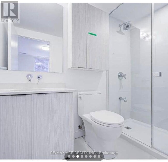 Building Photo - 176 Clonmore Dr