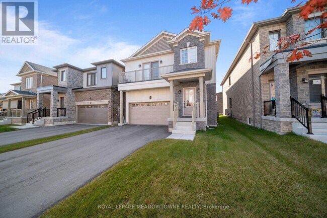 Building Photo - 60 Harvest Cres