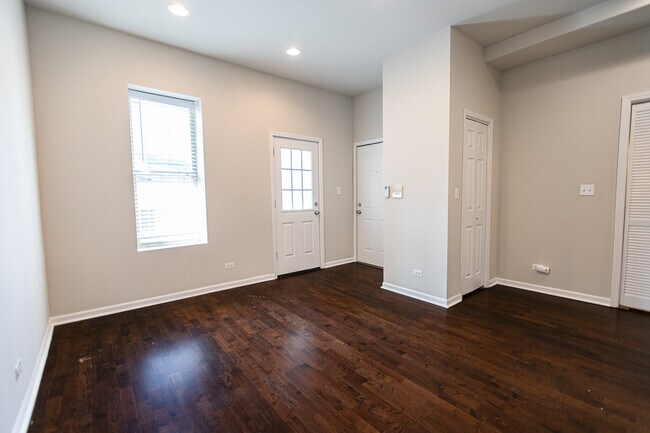 Foto del edificio - 1244 N Cleaver St