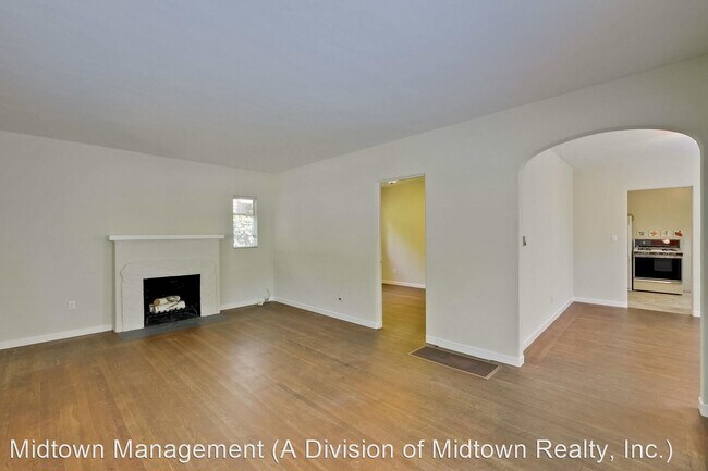 Building Photo - 530 Hawthorne Ave