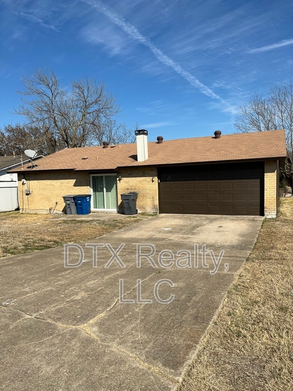 Building Photo - 7847 Mirage Valley Dr