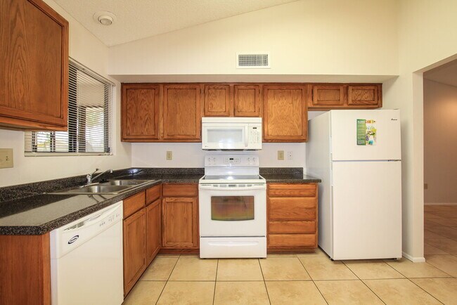 Foto del edificio - 17614 N 133rd Dr