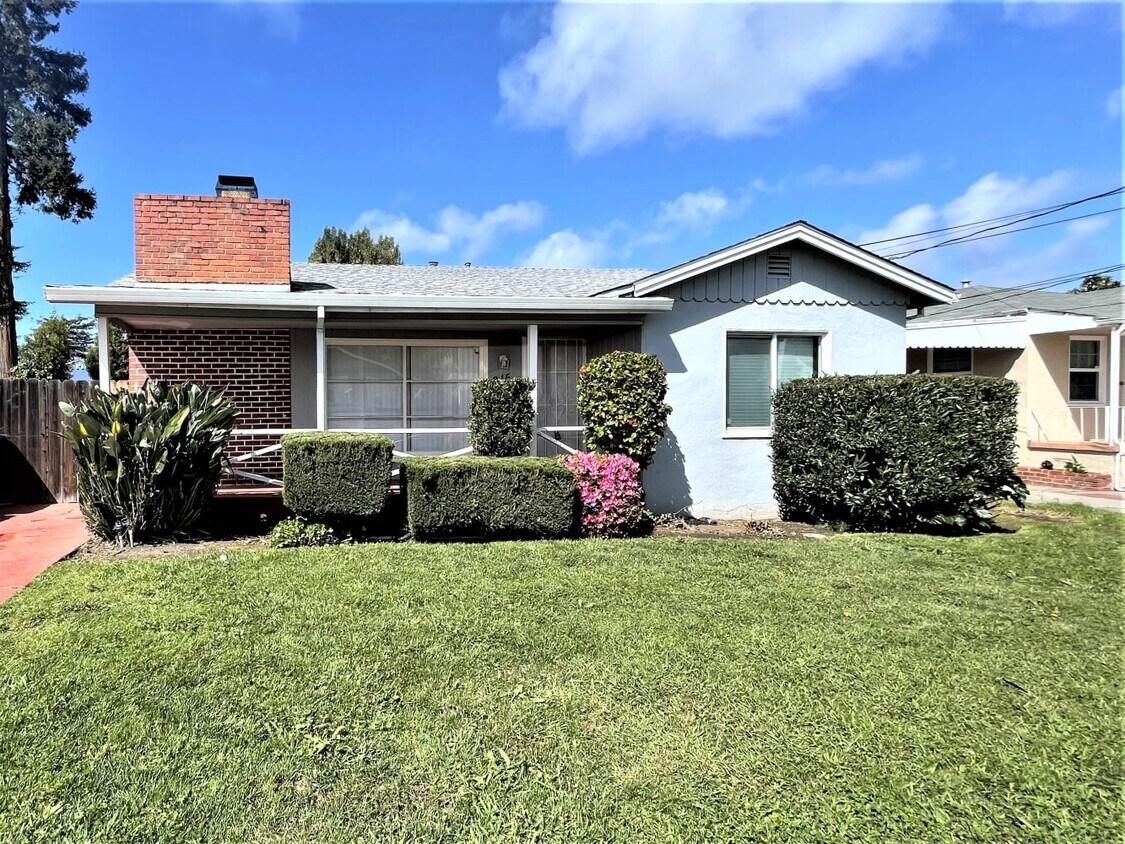Primary Photo - 215 Roney Ave