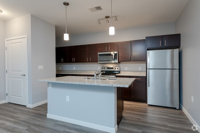 2BR, 2BA - Diamond Ridge Apartments