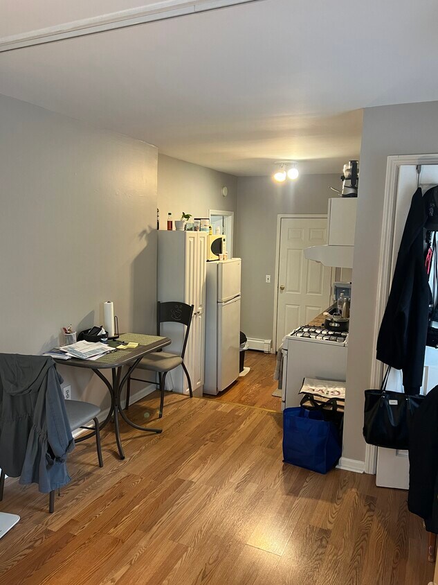 Foto principal - 75 Pine Hill Ave