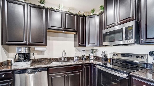 Foto del edificio - 6402 Terrace View Ct