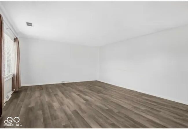 Foto del edificio - 5215 Southdale Dr