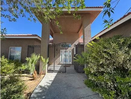 Foto del edificio - 9653 Denhart Ave