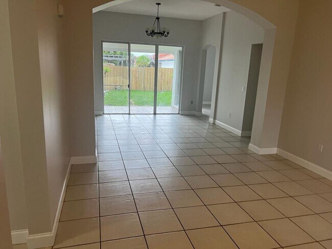 Foto del edificio - 16068 SW 101st Ter