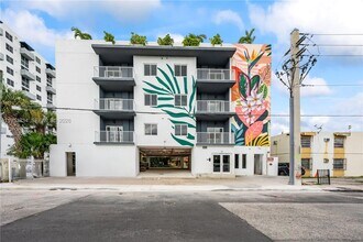 Building Photo - 32 NW 14th Ave