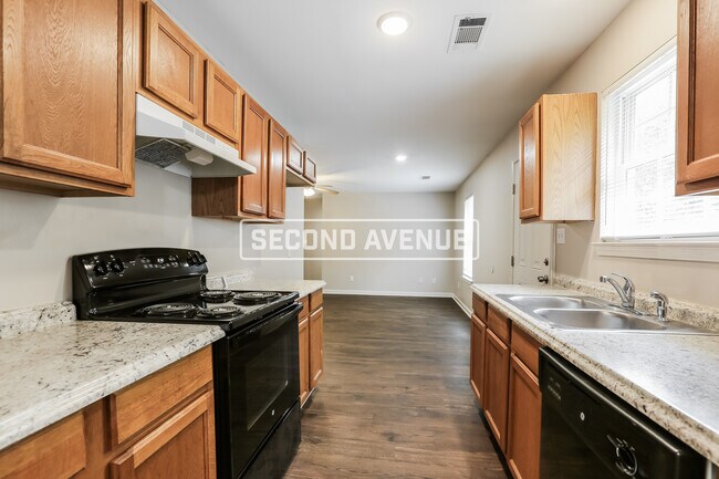 Foto del edificio - 1451 Pine Haskell DR
