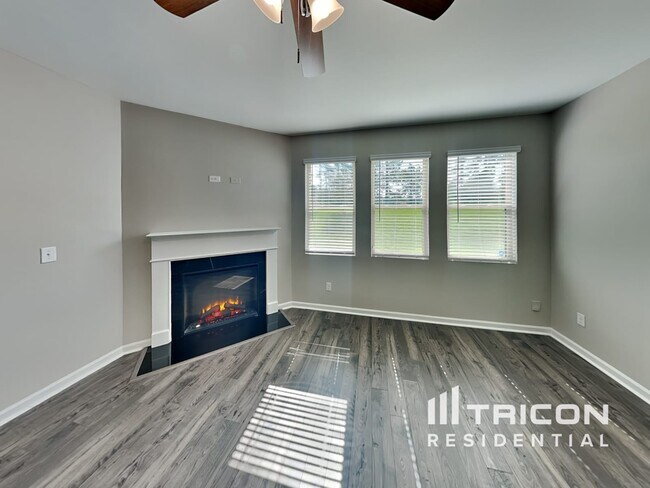 Building Photo - 453 Emporia Loop McDonough GA
