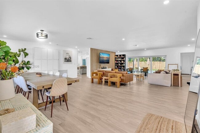 Building Photo - 101 SW 75th Ave