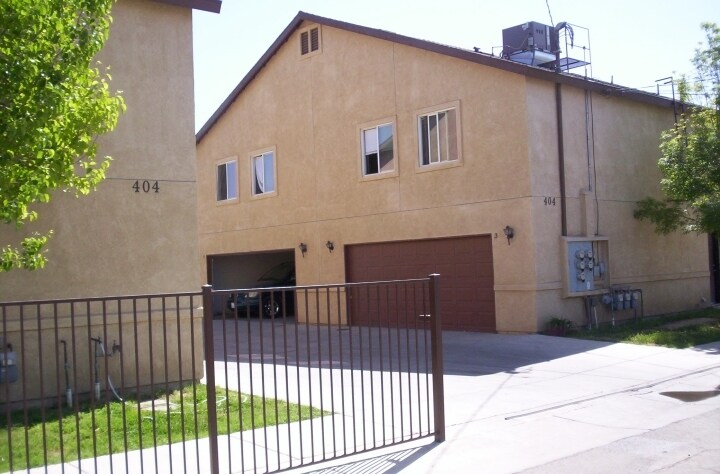 Primary Photo - 404 S Williams St