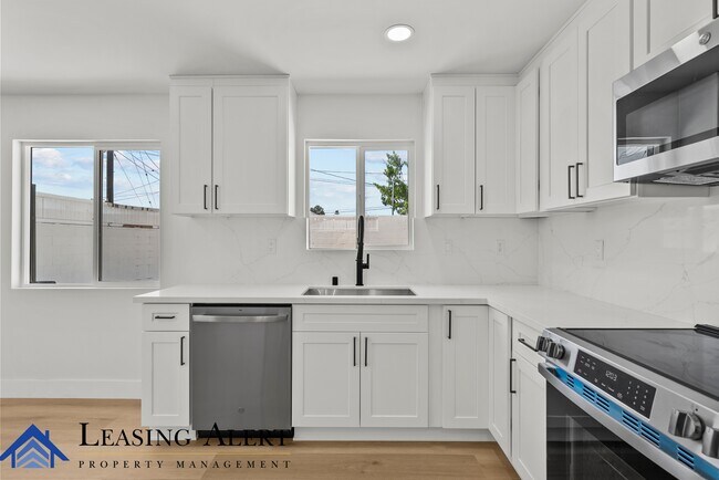 Building Photo - 16448 Lassen St