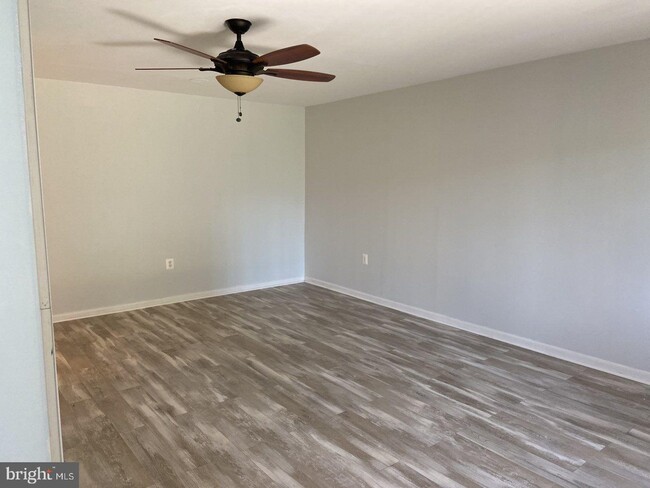 Foto del edificio - 5537 Green Mountain Cir