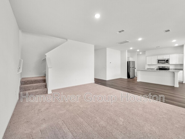 Building Photo - 3602 Bishop Ter Dr