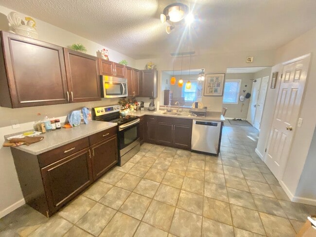 Photo - 56 Morellen Ln Apartment