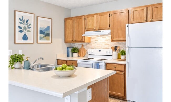 Building Photo - Highland Ridge Apartment Homes