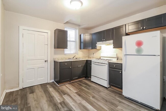 Building Photo - 5858 Walton Ave