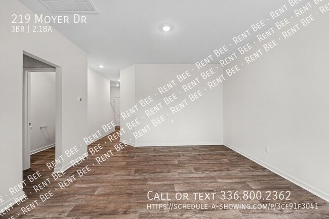 Building Photo - 219 Moyer Dr