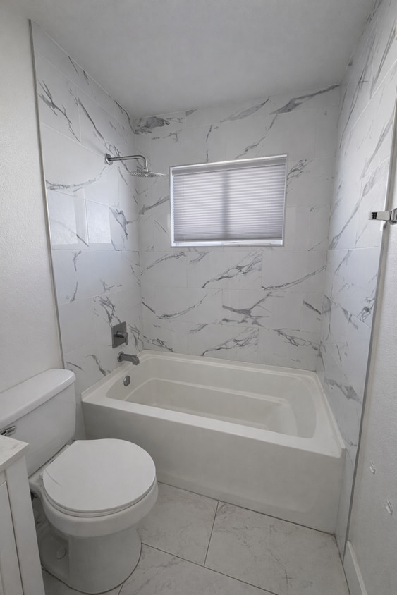 Building Photo - 4322 San Bernardino Ave