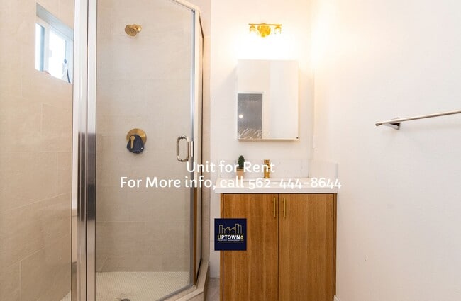 Foto del edificio - Townhome - 3 Bedrooms-2.0 Baths - Cudahy