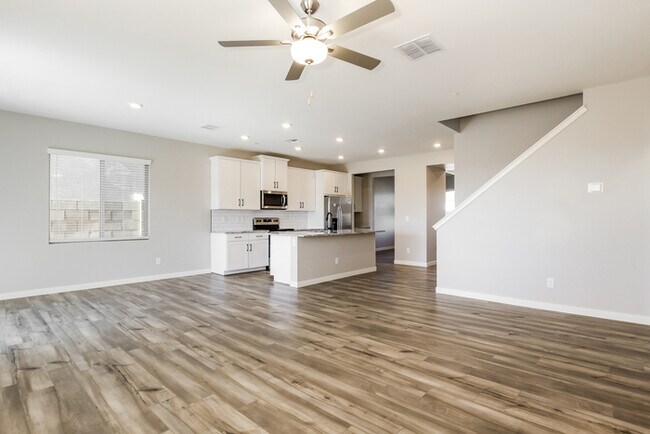 Building Photo - 11509 W Cumberland Dr