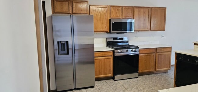 Building Photo - 615 Arrowwood Ct