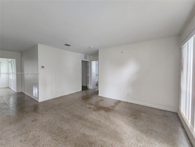 Building Photo - 1564 NW 31st Way